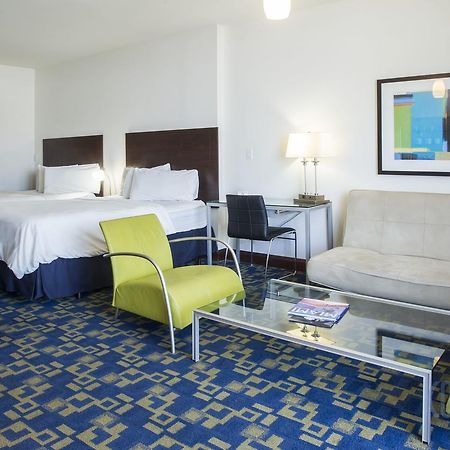 מיאמי ביץ' C Ocean Rentals At Strand Ocean Drive (Adults Only) מראה חיצוני תמונה