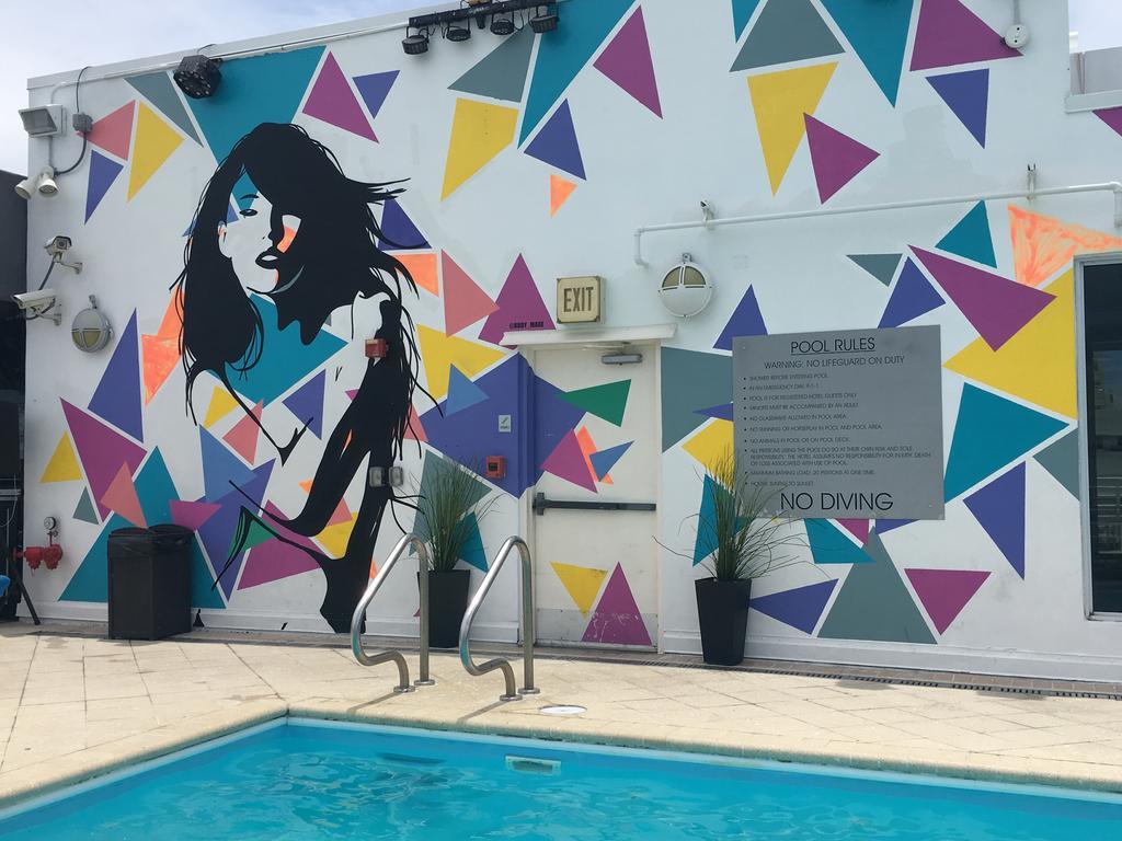 מיאמי ביץ' C Ocean Rentals At Strand Ocean Drive (Adults Only) מראה חיצוני תמונה