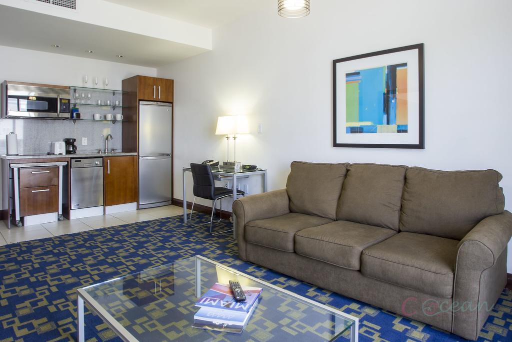 מיאמי ביץ' C Ocean Rentals At Strand Ocean Drive (Adults Only) מראה חיצוני תמונה