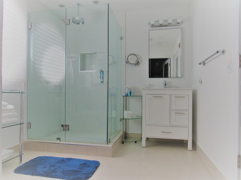 מיאמי ביץ' C Ocean Rentals At Strand Ocean Drive (Adults Only) מראה חיצוני תמונה