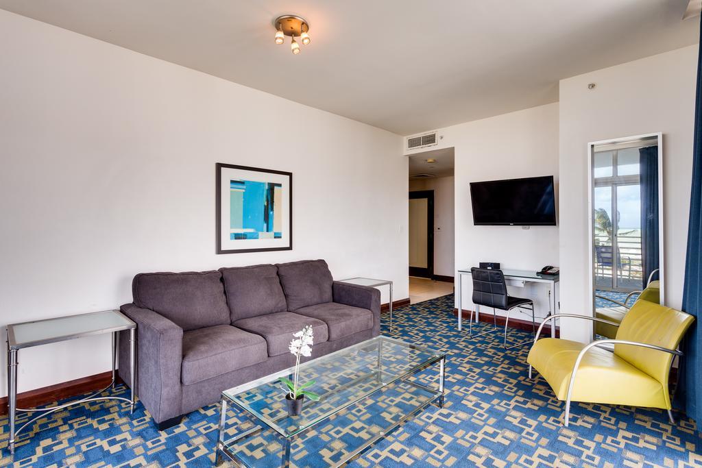 מיאמי ביץ' C Ocean Rentals At Strand Ocean Drive (Adults Only) מראה חיצוני תמונה