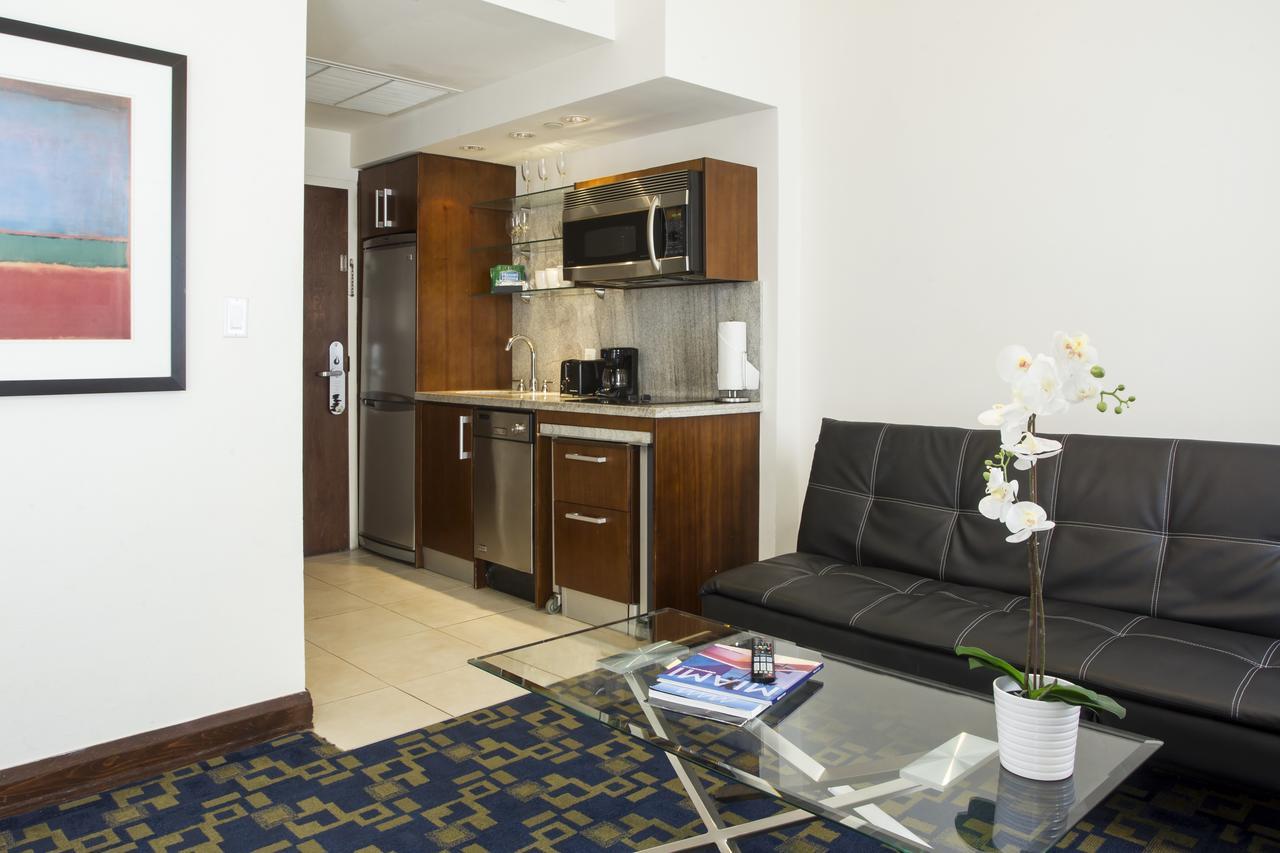מיאמי ביץ' C Ocean Rentals At Strand Ocean Drive (Adults Only) מראה חיצוני תמונה